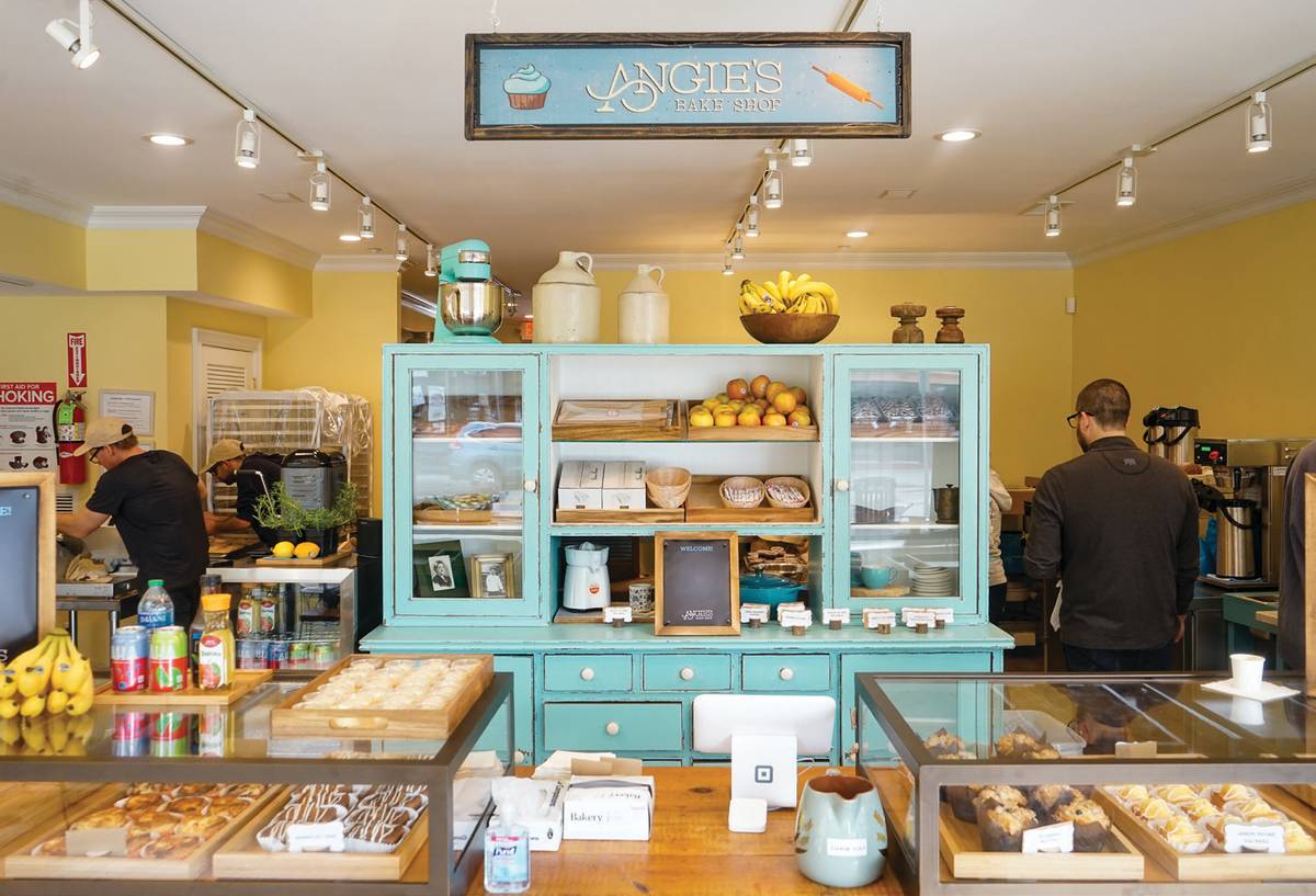 Visit to Sweet E's Mini Bake Shop